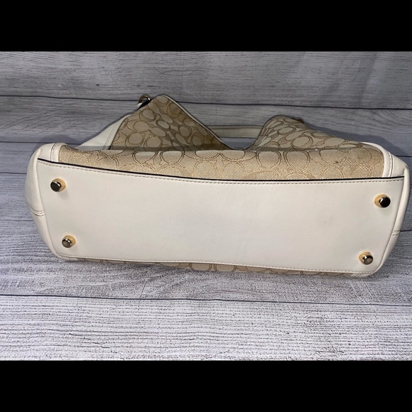 Coach Edie 31 Ladies Medium Signature Jacquard Shoulder Bag - Picture 12 of 14